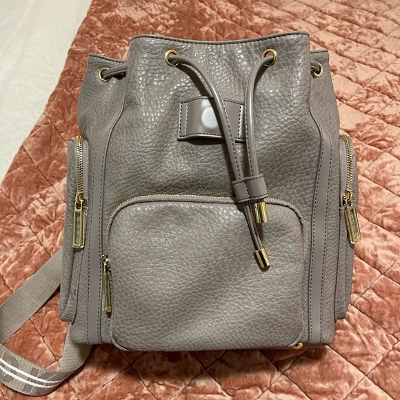 DKNY RAPTURE BACKPACK - Picture 8 of 8